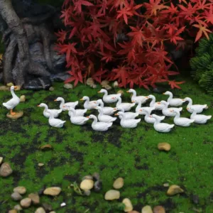 Ducks Lawn Figurine Cute Mini Duck Statue Handmade Delicate White Duck Ornaments Resin Crafts Micro Landscape Decoration Garden